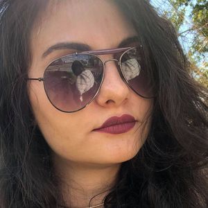 Meet your Posher, Cora